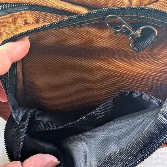 NEW Carhartt Belt Bag Waist Fanny Pack Brown CB0401, 11.5"x6"x4.5" - Picture 3 of 8